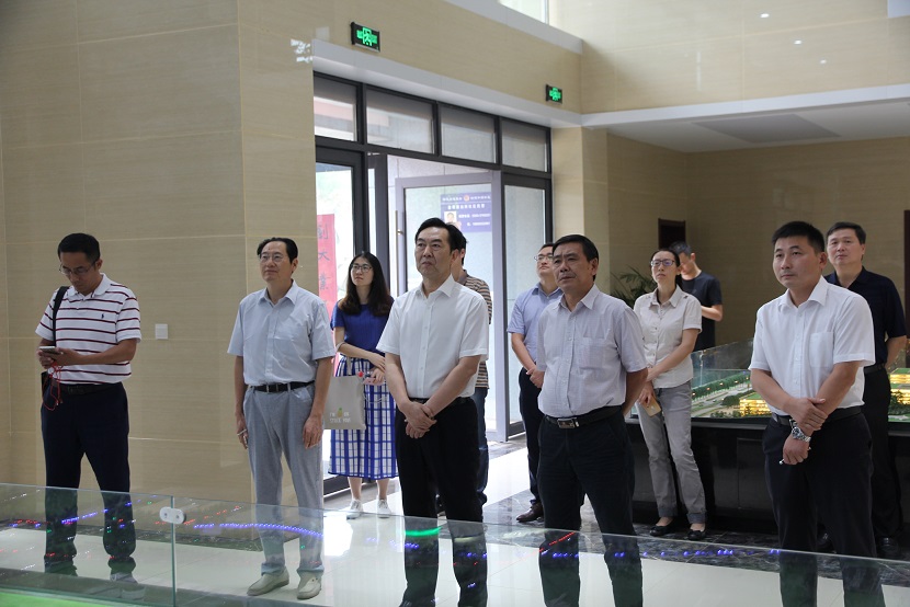 省政協(xié)來(lái)宛陵科創(chuàng)城調(diào)研“構(gòu)建統(tǒng)籌互助的創(chuàng)新平臺(tái)共同體”工作