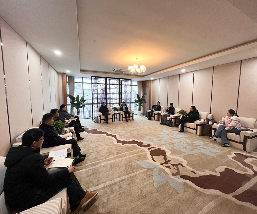 張旗會(huì)會(huì)見(jiàn)上海愛(ài)就投集團(tuán)董事長(zhǎng)一行
